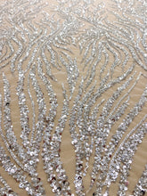 Ezüst Couture Csipke Gyöngyökkel és Flitterekkel